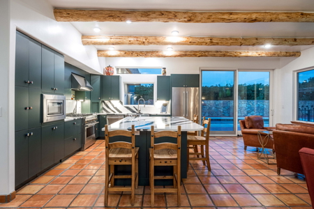 Luxury Estate for Sale in Mesilla, New Mexico - image 7