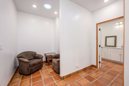 Luxury Estate for Sale in Mesilla, New Mexico - image 35