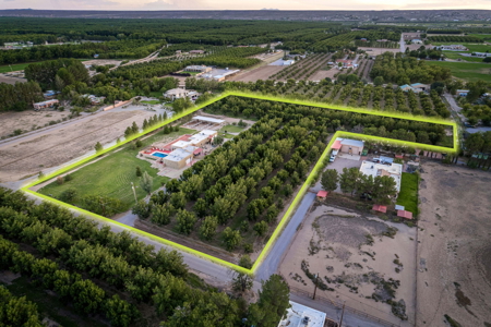 Luxury Estate for Sale in Mesilla, New Mexico - image 4