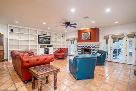 Luxury Estate for Sale in Mesilla, New Mexico - image 24