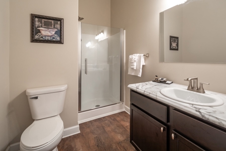 Premier Hospitality Assets at Table Rock Lake For Sale - image 9