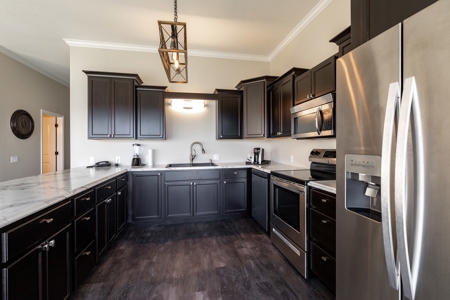 Premier Hospitality Assets at Table Rock Lake For Sale - image 7