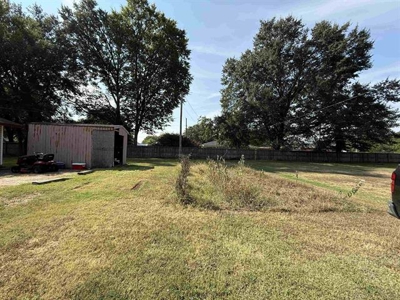 Very Well Maintained Home For Sale Newport AR - image 34