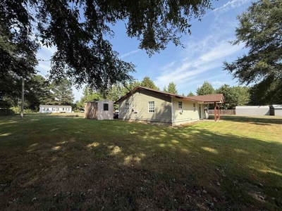 Very Well Maintained Home For Sale Newport AR - image 27