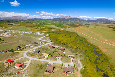 Town of Fairplay ranch home with amazing views and all day sun - image 2