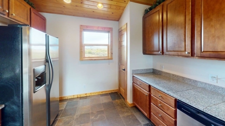 Town of Fairplay ranch home with amazing views and all day sun - image 25