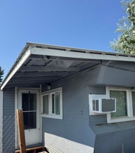 Home in Town For Sale in Union Gap, WA - image 2
