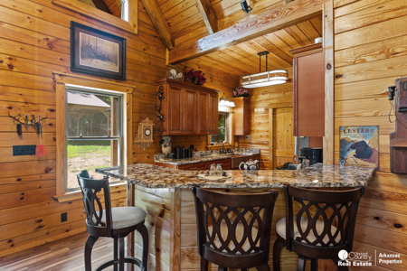 Log Home for Sale in Arkansas – Shady, AR - image 6