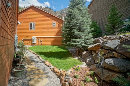 Mountain View Townhome for Sale in Ouray, CO - image 33