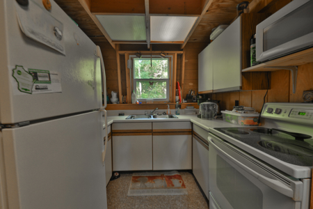 Wisconsin River Cabin for Sale in Richland County, WI – Bordering - image 8