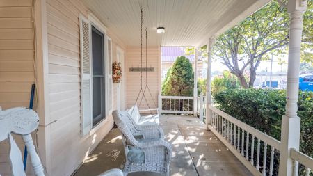 1900 Victorian Style Home in the Arkansas Ozarks - image 15