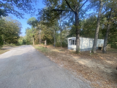 Home For Sale In Hardin County Tn Near Fishing And Boating - image 26