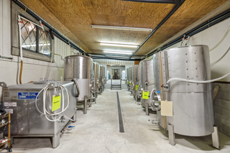 Highland Manor Winery & Sawbriar Brewing for Sale in Jamestown TN - image 13