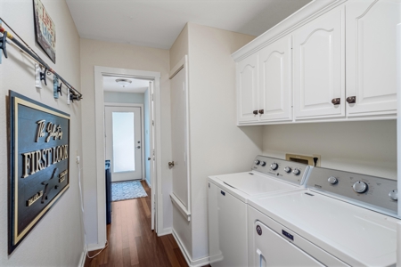 Lakefront 4BR-3.5BA Home in Holly Lake Ranch, Texas For Sale - image 30