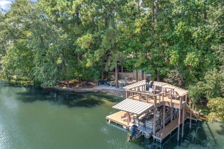 Lakefront 4BR-3.5BA Home in Holly Lake Ranch, Texas For Sale - image 46