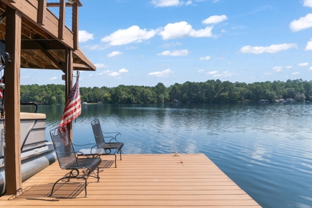 Lakefront 4BR-3.5BA Home in Holly Lake Ranch, Texas For Sale - image 44