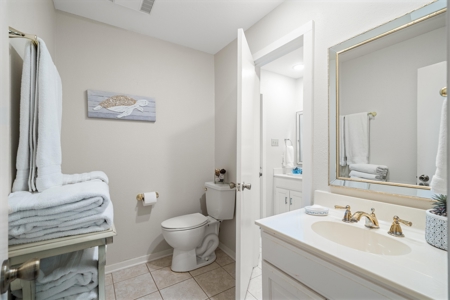 Lakefront 4BR-3.5BA Home in Holly Lake Ranch, Texas For Sale - image 26