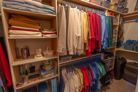 Colorado Custom Home with Acreage and Pond - image 13