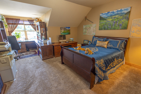 Colorado Custom Home with Acreage and Pond - image 24