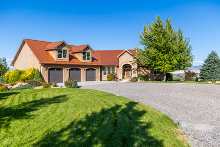Colorado Custom Home with Acreage and Pond - image 1
