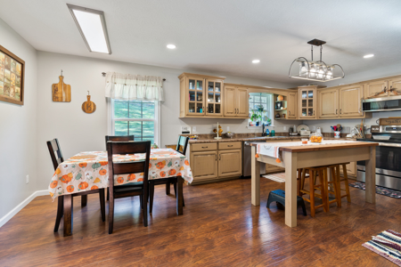 Your Dream Home and Hunting Oasis - image 22