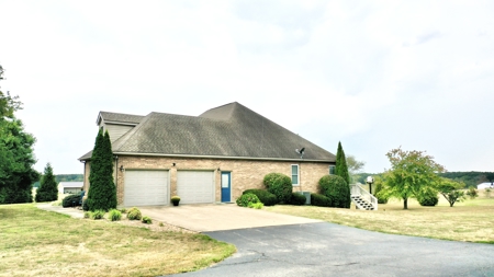 Country Home with Acreage for Sale in Salem, Missouri - image 4