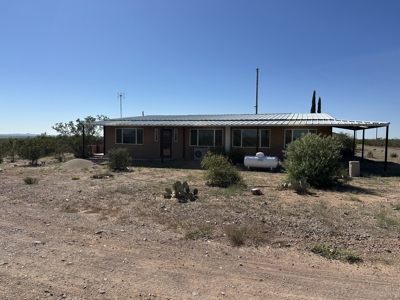 Charming Ranch Home with Stunning Mountain Views in Deming NM - image 40