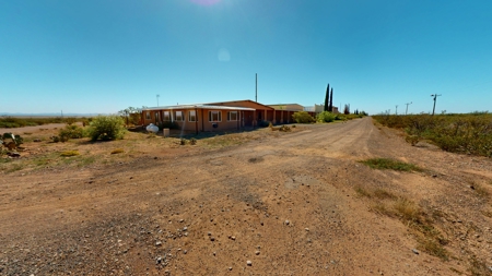 Charming Ranch Home with Stunning Mountain Views in Deming NM - image 29