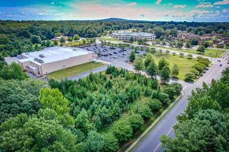 Commercial Lot For Sale in Gastonia NC - image 1