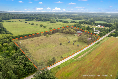 Marquette County Farm and 10+/- Acres Live & Online Auction - image 1