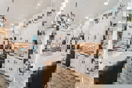 Pryor, Oklahoma Luxury Custom-Built  Farmhouse For Sale - image 12