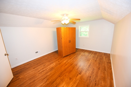 Kentucky Multi-Family Retreat, 124 Acres, 2 Houses, Creeks, Ponds - image 15