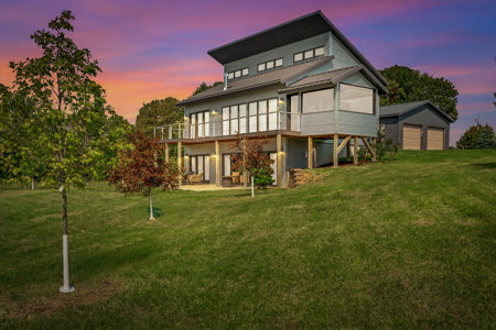Contemporary Country Home Built in 2021 in SW Wisconsin - image 30