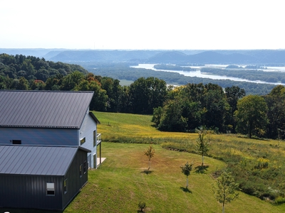 Contemporary Country Home Built in 2021 in SW Wisconsin - image 35