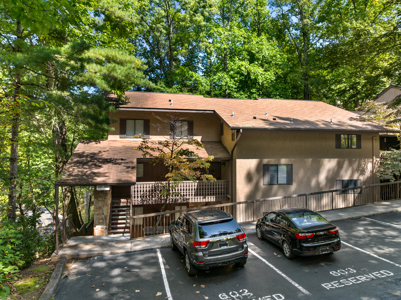 Mountain Retreat Condominium  Gatlinburg Tennessee BUY Now - image 2