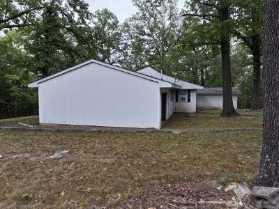 Lake Cabin or Fishing Retreat in Pontiac, MO on Bull Shoals Lake - image 23