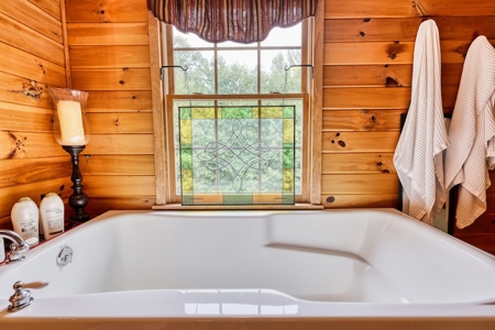 Country Home for Sale in Floyd VA - image 4