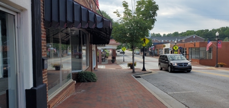 Thriving Turn Key Restaurant in Downtown Clarkesville GA - image 17