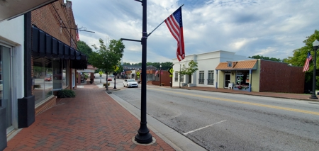 Thriving Turn Key Restaurant in Downtown Clarkesville GA - image 16