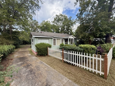 4BR/2BA Home in Dothan with Carport, Fenced Yard & Potential - image 3