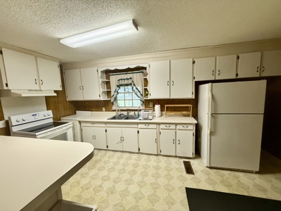 4BR/2BA Home in Dothan with Carport, Fenced Yard & Potential - image 12
