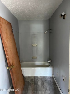 Possible Investment Property For Sale Brookhaven Mississippi - image 6