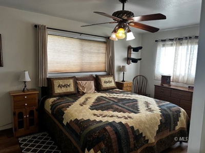 Turnkey 19.69-Acre Equestrian Estate in Modoc County - image 27