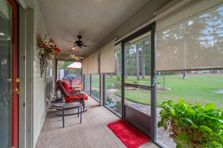 3BD-2.5BA Golf Course Home in Holly Lake Ranch in NE Texas - image 34