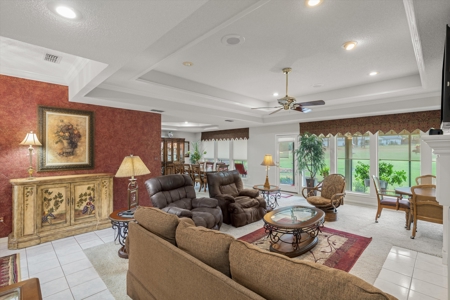 3BD-2.5BA Golf Course Home in Holly Lake Ranch in NE Texas - image 8