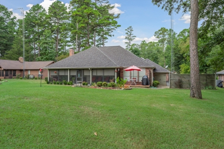 3BD-2.5BA Golf Course Home in Holly Lake Ranch in NE Texas - image 37