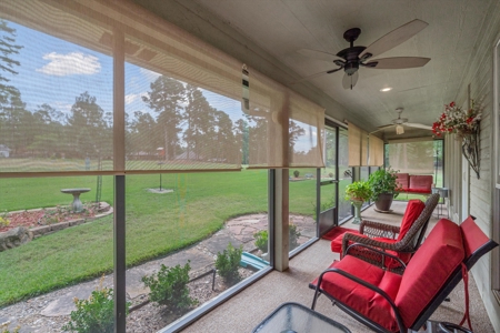 3BD-2.5BA Golf Course Home in Holly Lake Ranch in NE Texas - image 35