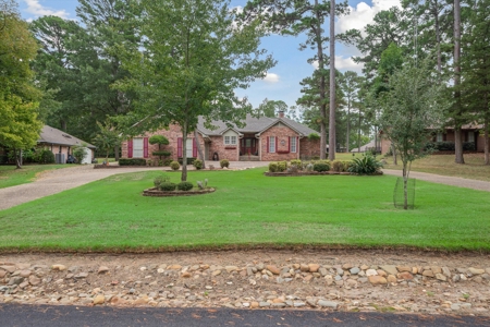 3BD-2.5BA Golf Course Home in Holly Lake Ranch in NE Texas - image 3