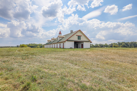 Premier equestrian estate for sale near Franklin Ky. - image 7