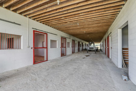 Premier equestrian estate for sale near Franklin Ky. - image 12